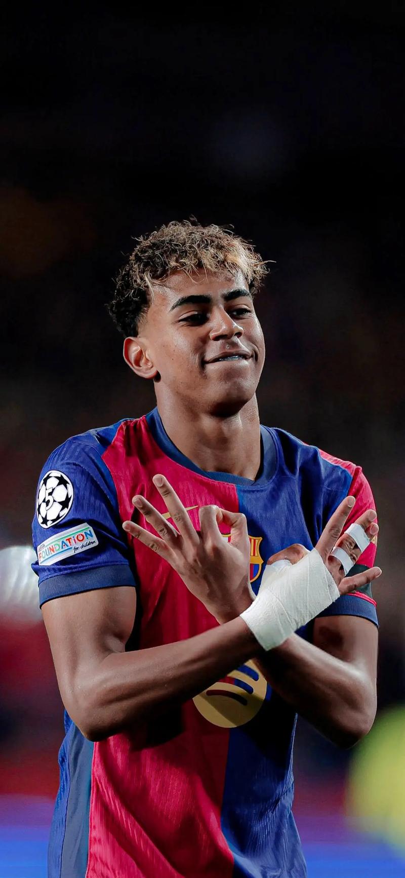 门将整场都在上演神迹（门将全场神勇发挥）