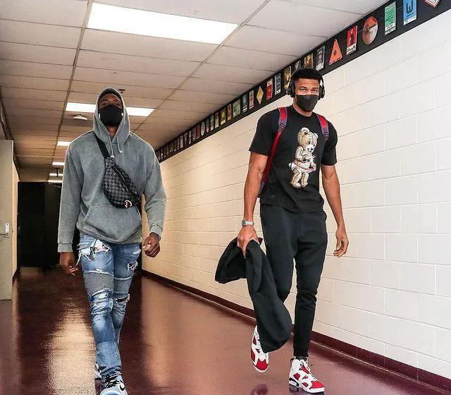 索莱尔：今夏被巴黎完全排除在外，不正常的备战影响了状态（索莱尔：今夏遭巴黎彻底弃用，备战失序致状态下滑）