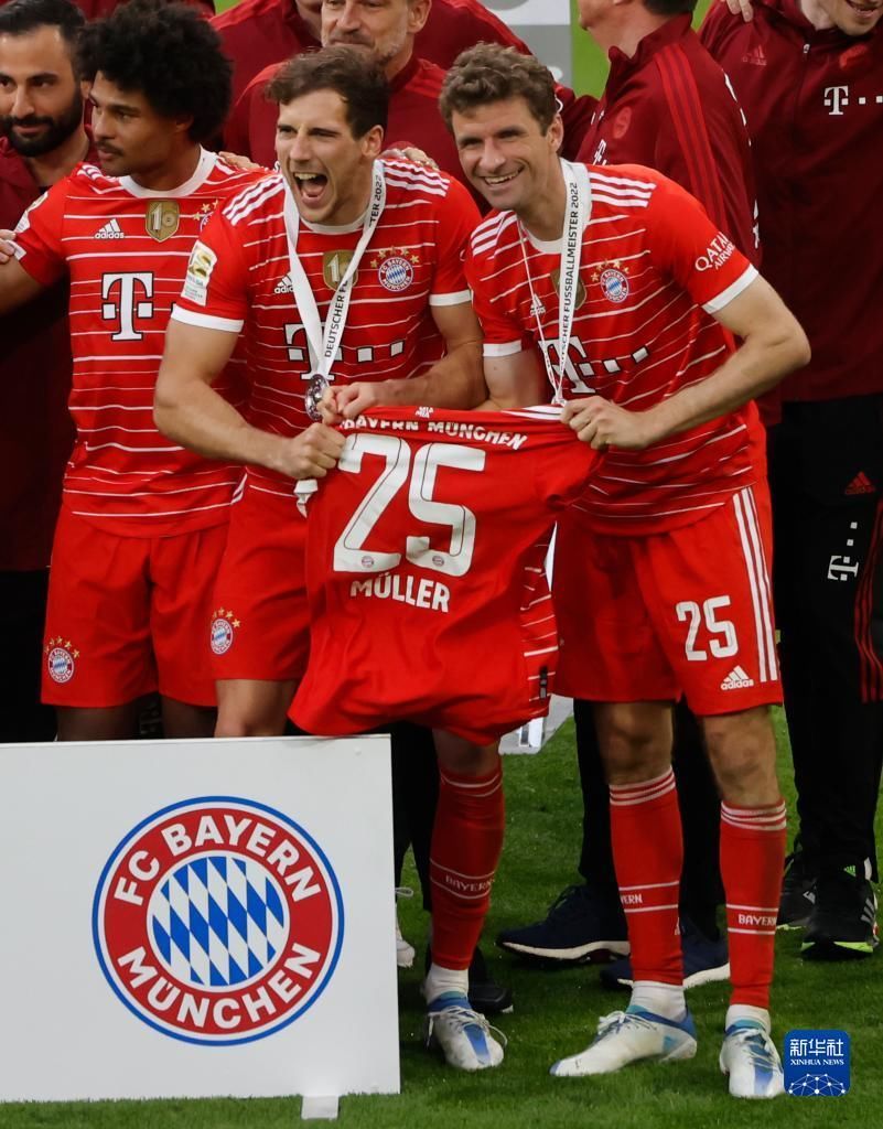 F-16又摔跤了，2025竞是“摔机本命年”，硬是拿了个三连冠