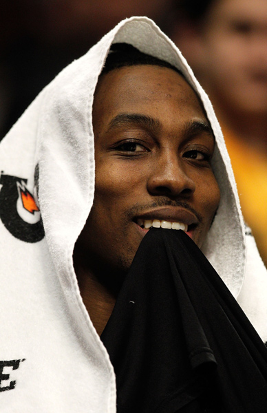 深入一线学习，英超与中国足协启动第三期青训教练培训（英超携手中国足协开启第三期青训教练培训，深入一线实战学习）